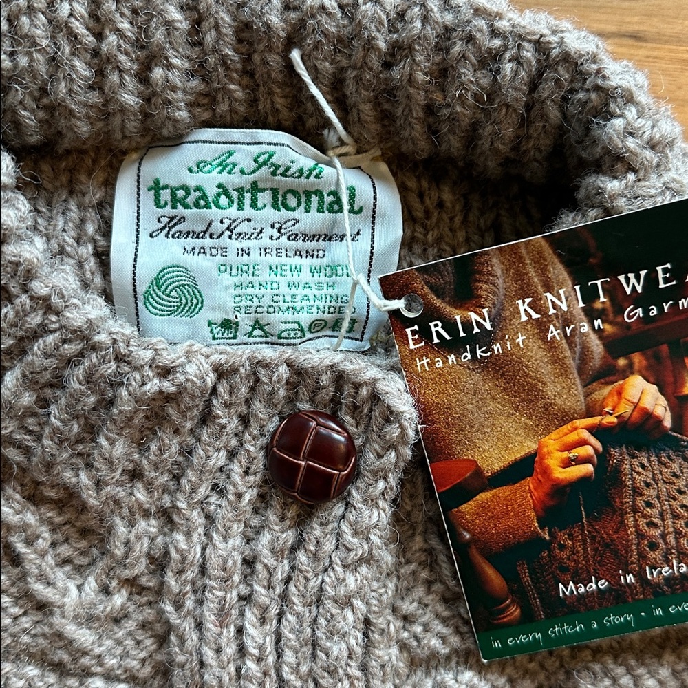 NWT VTG Handknit Irish Erin Knitwear WOOL fisherman cable knit cardigan - Picture 2 of 5